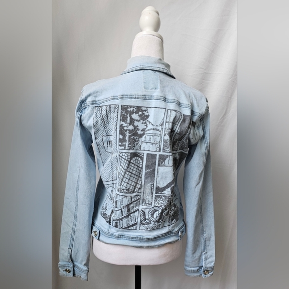 Light Wash Denim Jacket - “Girl Power” and “Love” Patchwork – Size Large - Picture 6 of 8